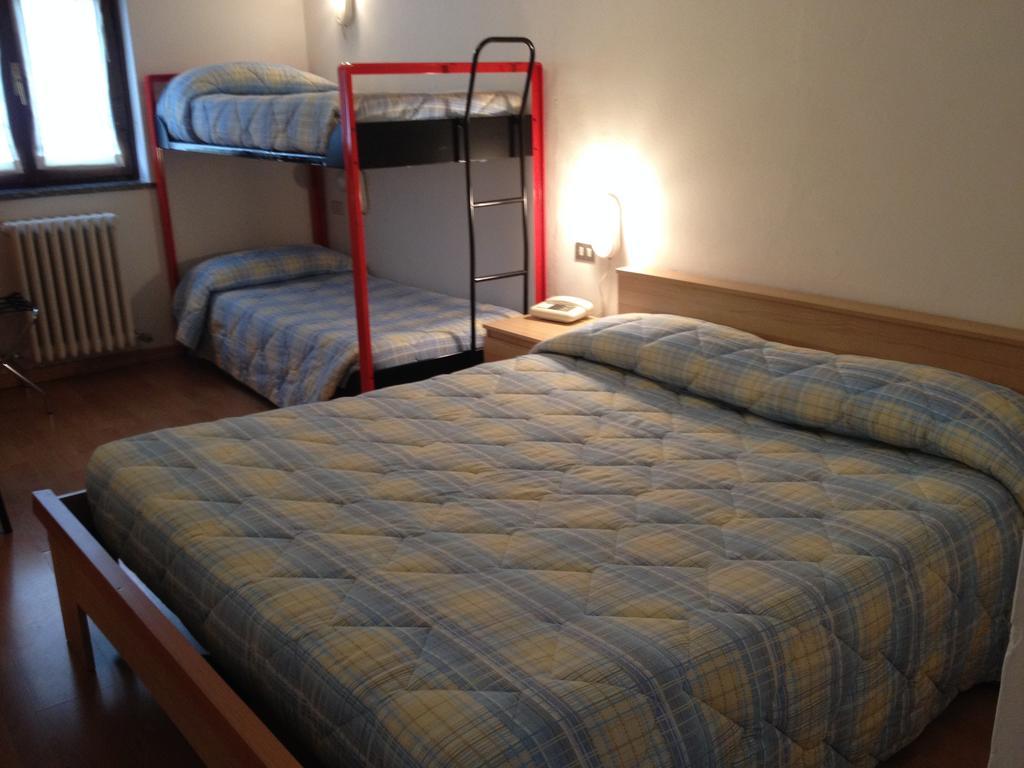Hotel Rododendro Foppolo Habitación foto